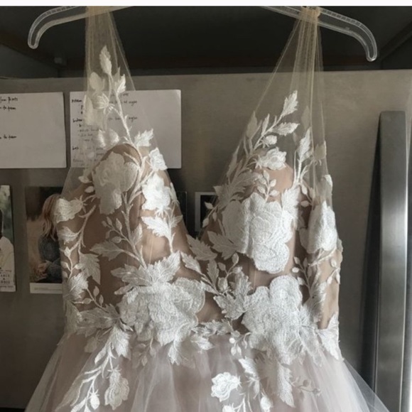 Bhldn Valera sample gown - Picture 9 of 16